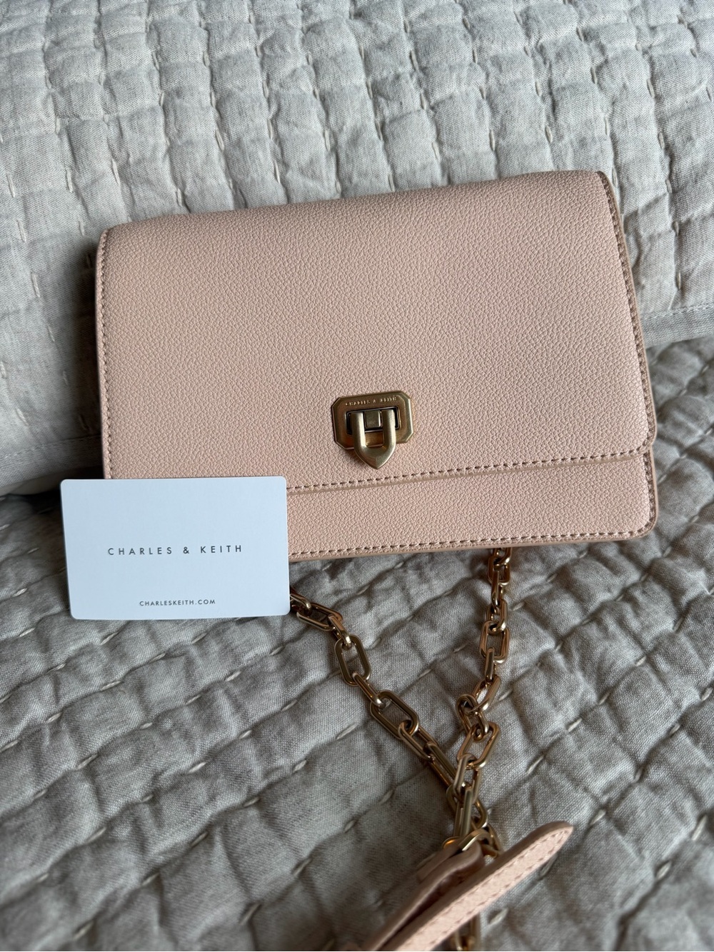 Charles & Keith NWT Blush Pink Chain Criss Body Bag 8x5.5